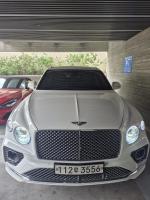 벤틀리 벤테이가 4.0 V8 